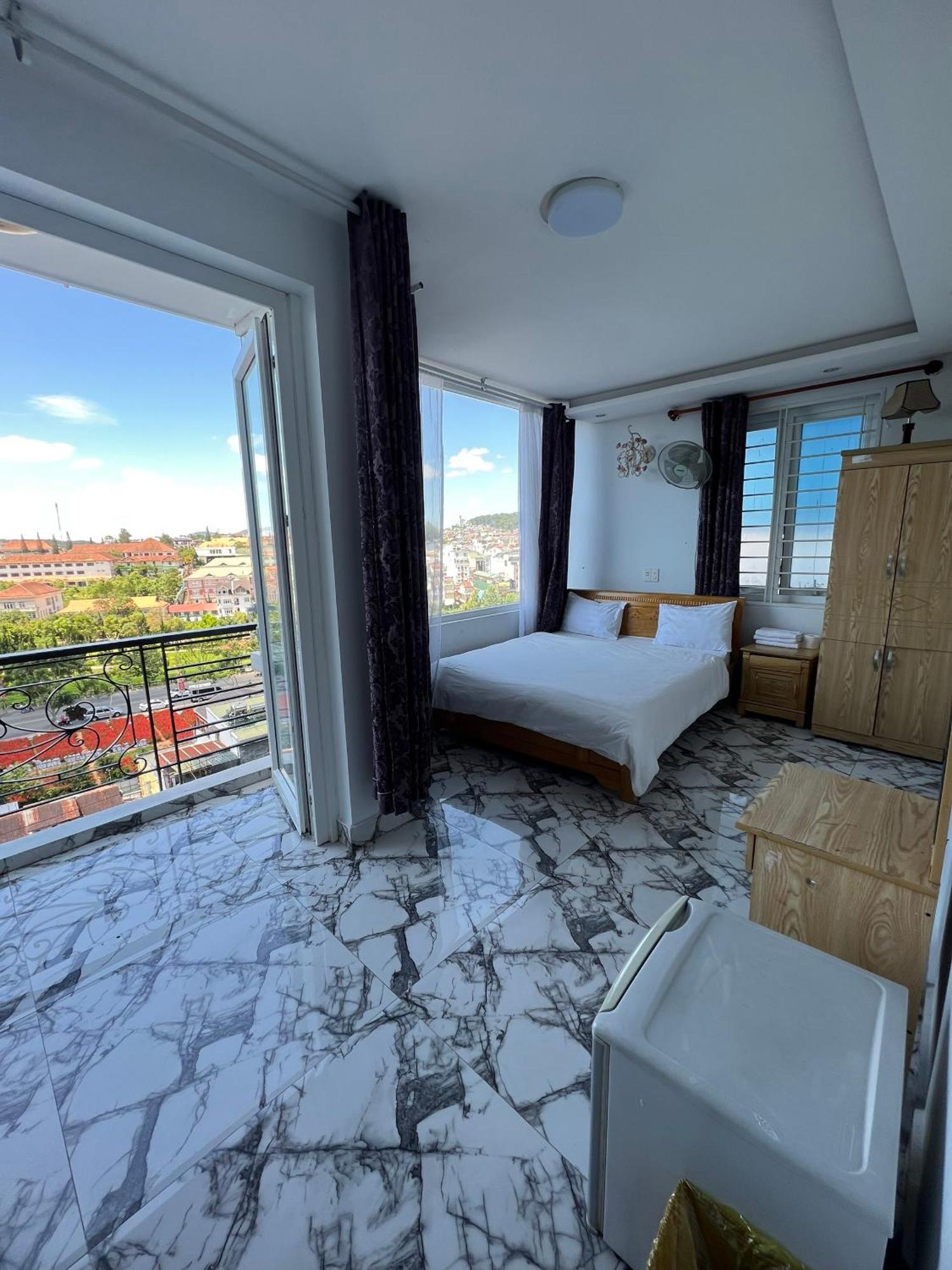 Hotel Minh Trang à Đà Lạt Extérieur photo